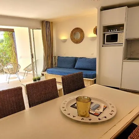 Bright Cocoon With Garden And Sea View *