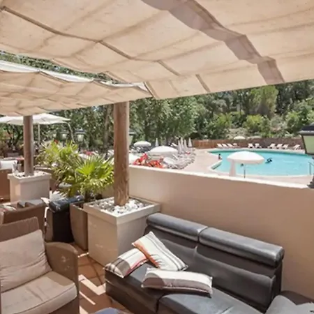 Bright Cocoon With Garden And Sea View Apartment